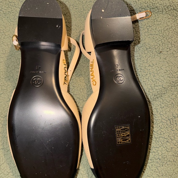 CHANEL Flats - Picture 4 of 4